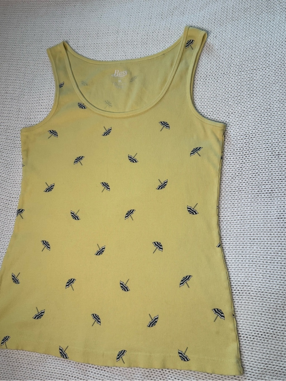 Bass 100% Cotton Yellow Tank Top with Striped Umbrellas.